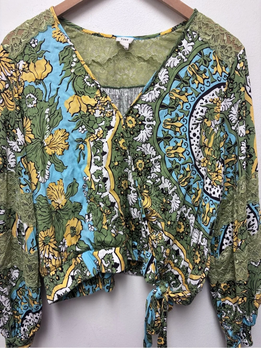 Tiny Anthropologie Long Sleeve Printed V Neck Top